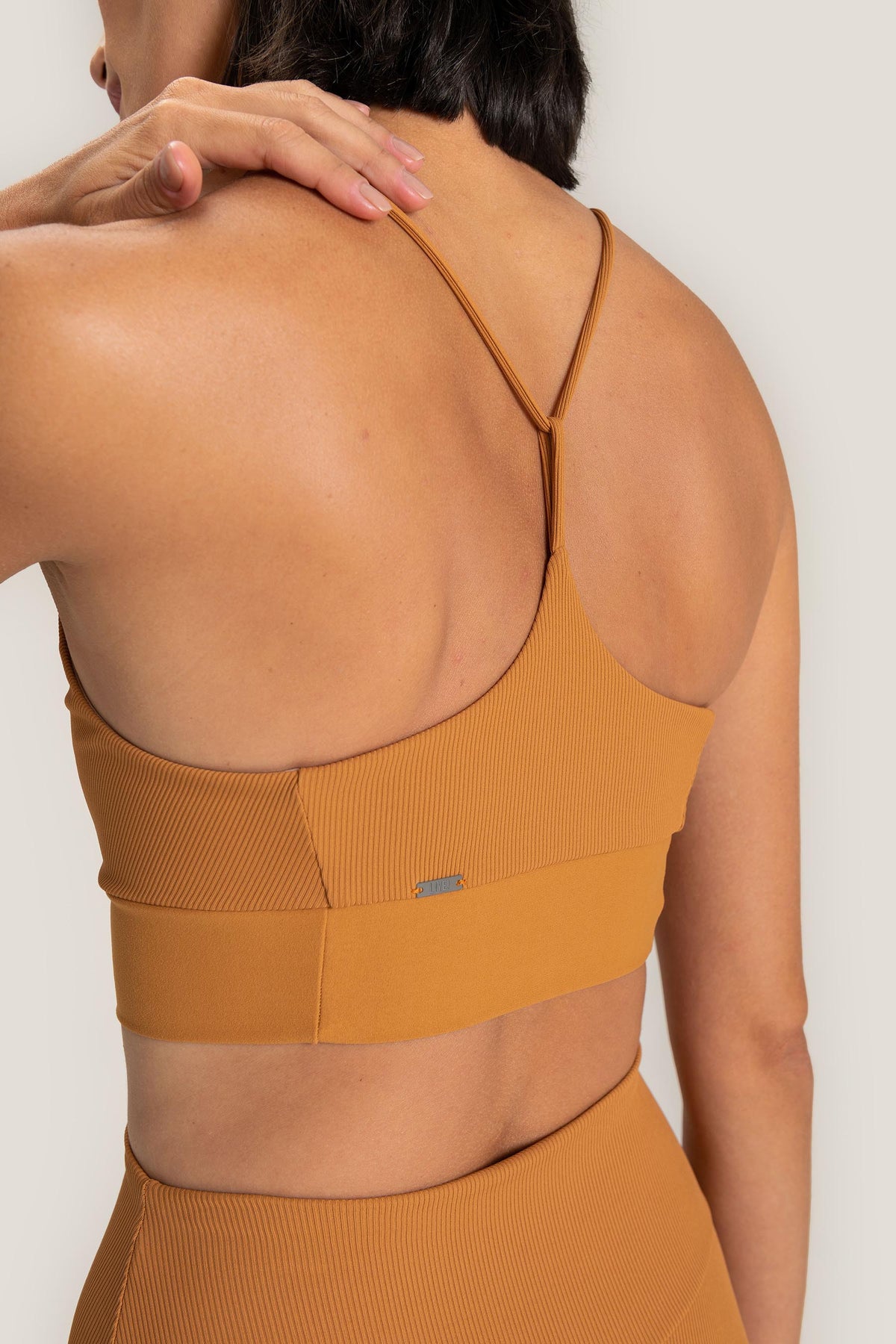 Fullness Block Mid Sports Bra